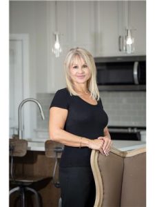 Agent photo – Terri Williams