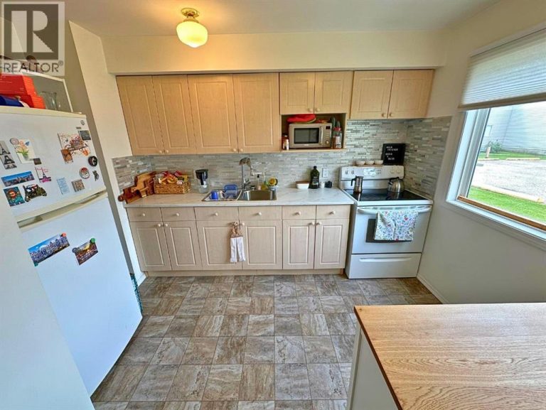 Listing photo – #302, 4719 33 Street, Red Deer