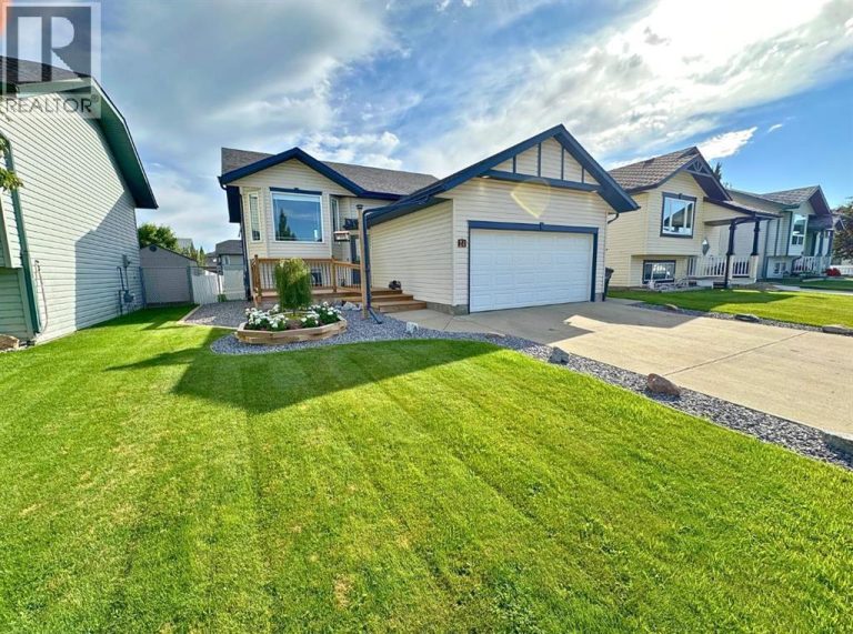 24 Elreg Street, Penhold