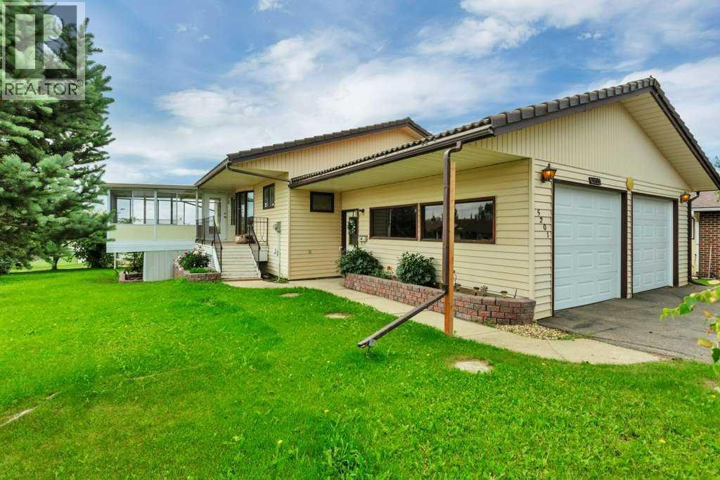 Listing photo – 5201 46 Avenue, Rimbey