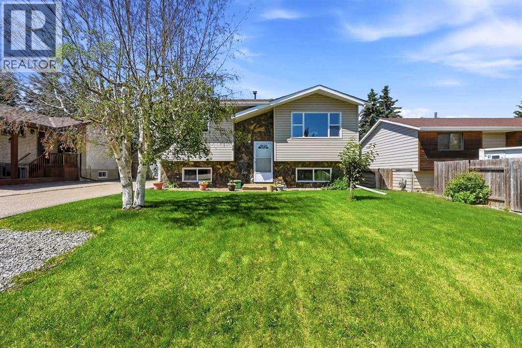 Listing photo – 38 Meadowview Close, Sylvan Lake