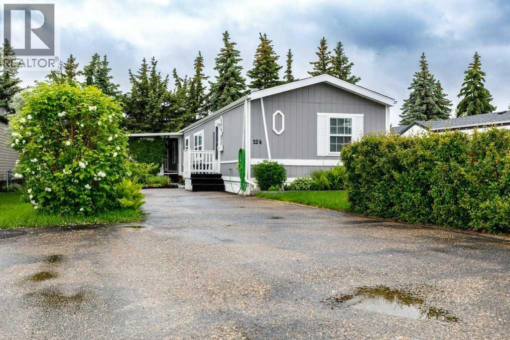 Listing photo – 224, 37543 England Way, Rural Red Deer County