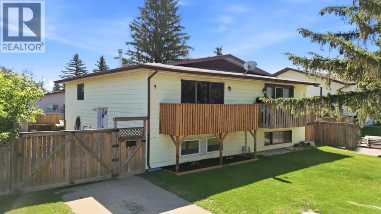 Listing photo – 9 Griffiths Avenue, Red Deer