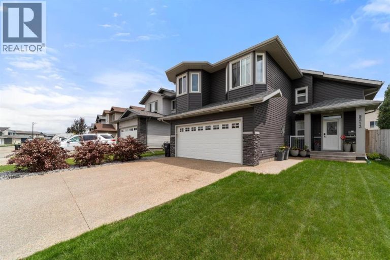 Listing photo – 5213 36 Avenue, Camrose