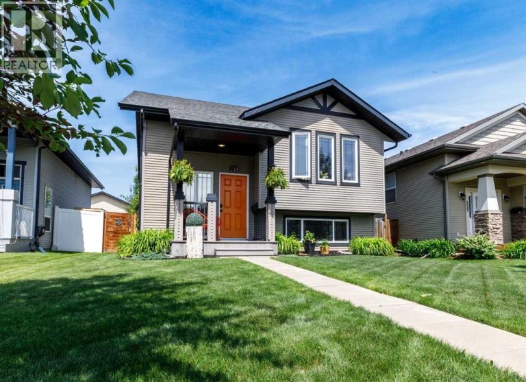 Listing photo – 249 Kingston Drive, Red Deer