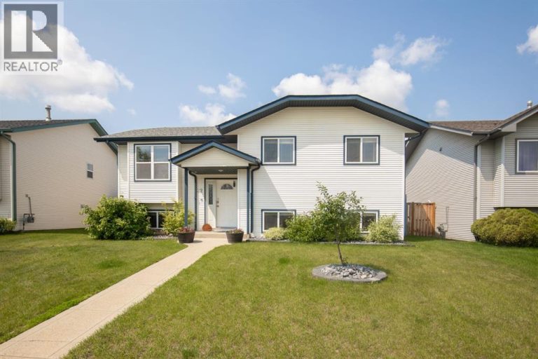 Listing photo – 32 Kendrew Drive, Red Deer