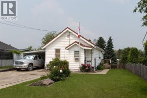 Listing photo – 5020 56 Street, Innisfail