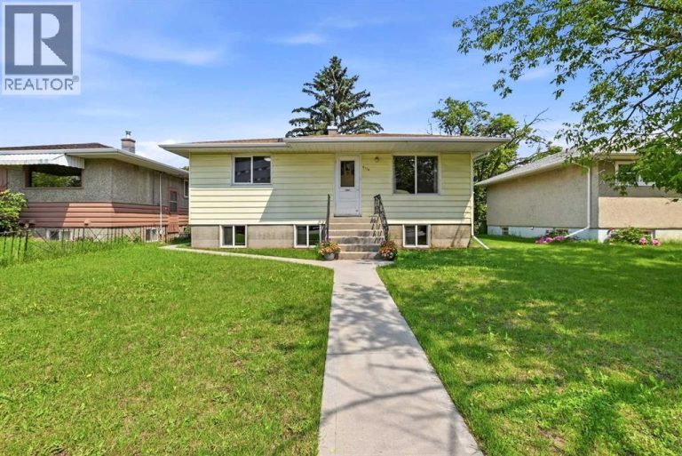 Listing photo – 5114 44 Street, Red Deer