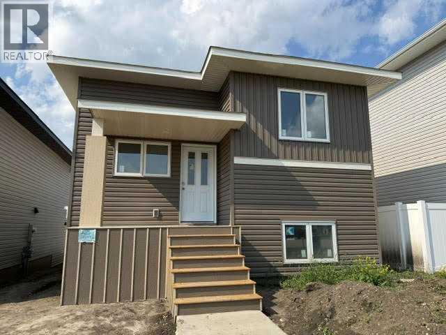 Listing photo – 10 Memorial Parkway, Rural Red Deer County