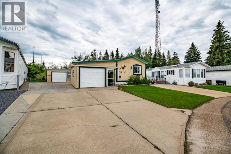 Listing photo – 325, 37534 England Way, Rural Red Deer County
