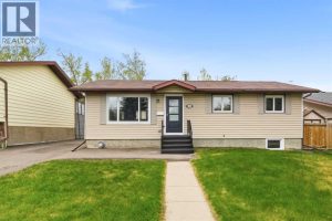 Listing photo – 105 Cunningham Crescent, Red Deer