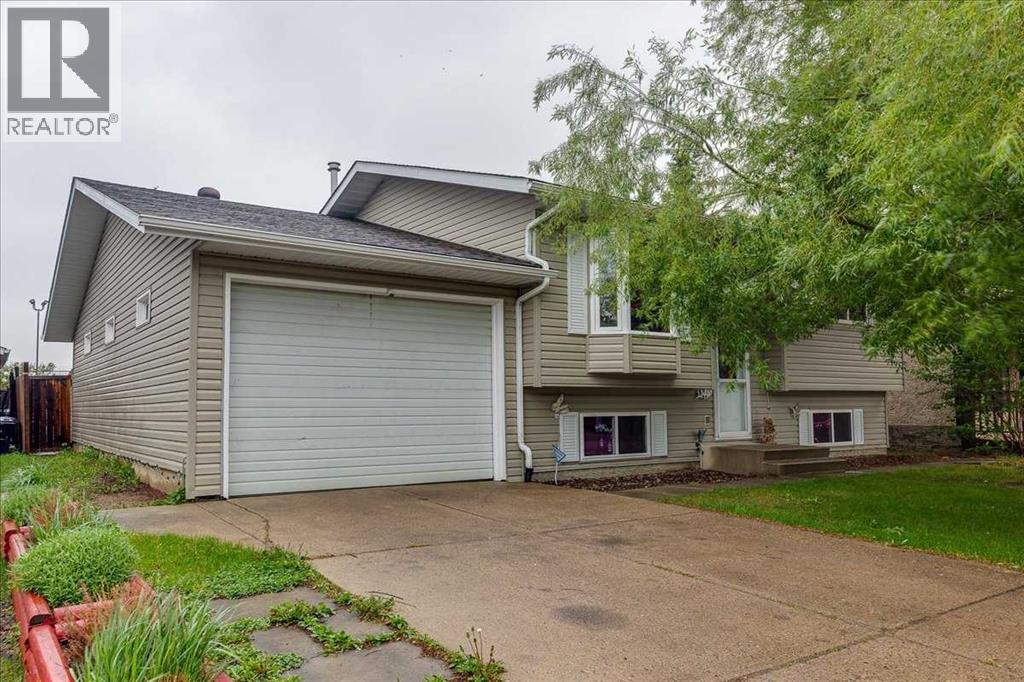 Listing photo – 38 Heritage Drive, Lacombe