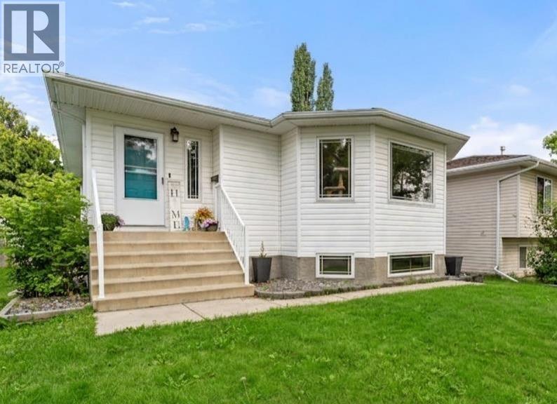 Listing photo – 5224 43 Street, Camrose