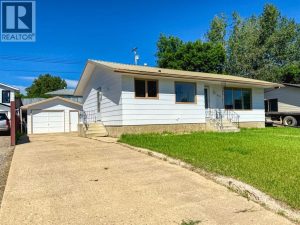Listing photo – 212 Aberdeen Avenue, Carbon