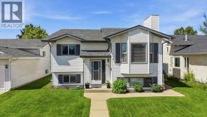 Listing photo – 23 Kemp Avenue, Red Deer