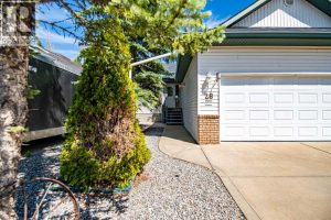 Listing photo – 28 Westwood Crescent, Sylvan Lake