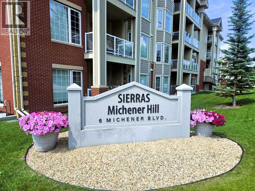 6 Michener Crescent