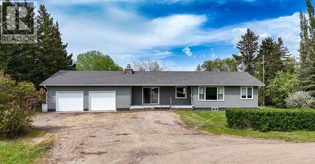 Listing photo – 126 Queen Street, Elnora