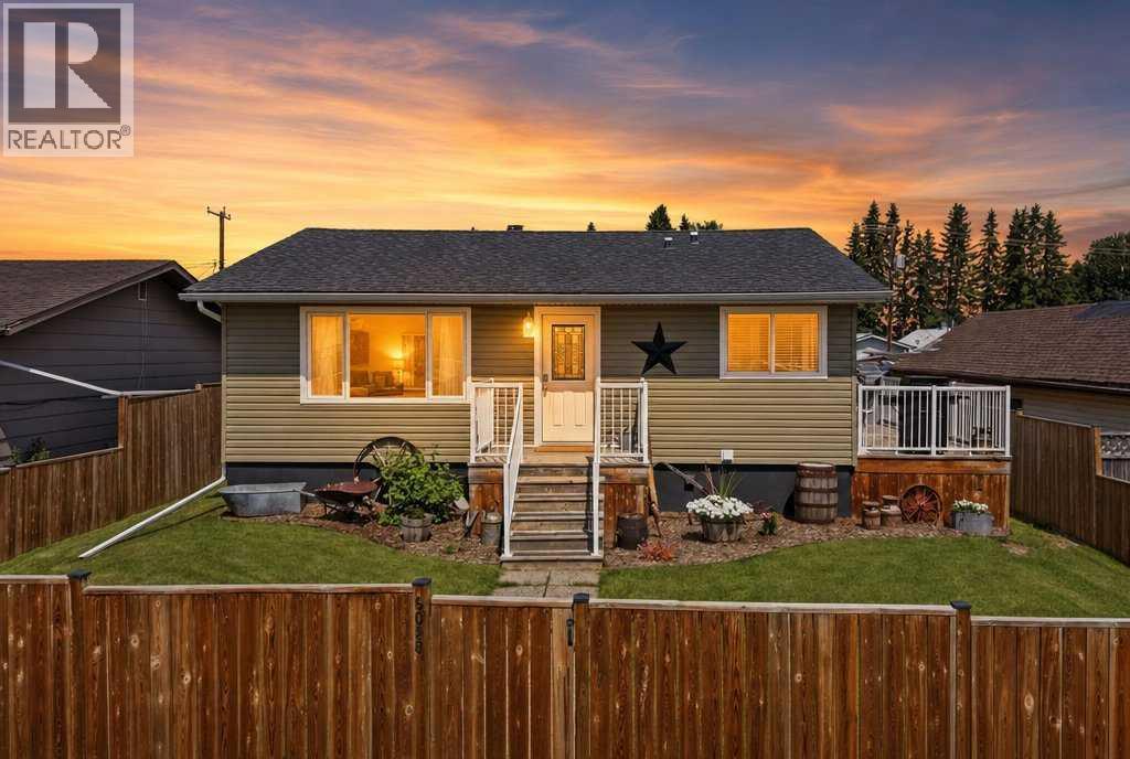 Listing photo – 5028 48 Avenue, Rural Clearwater County