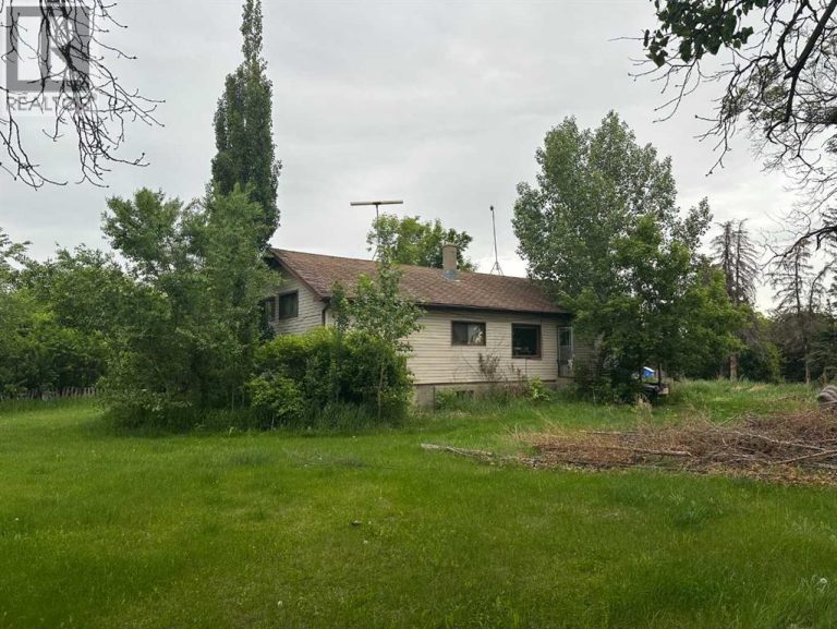 20, 27380 Township Road 373, Rural Red Deer County