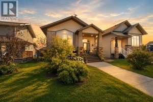Listing photo – 84 Mackenzie Crescent, Lacombe