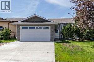 Listing photo – 3 Pickering Close, Sylvan Lake