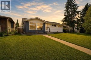 Listing photo – 5745 35 Street, Red Deer