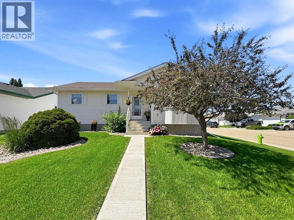 Listing photo – 109 Logan Close, Red Deer