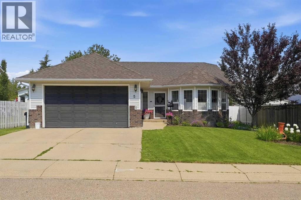 Listing photo – 5 Westwood Crescent, Sylvan Lake