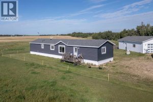 Listing photo – 48040 Range 212 Road, Rural Camrose County