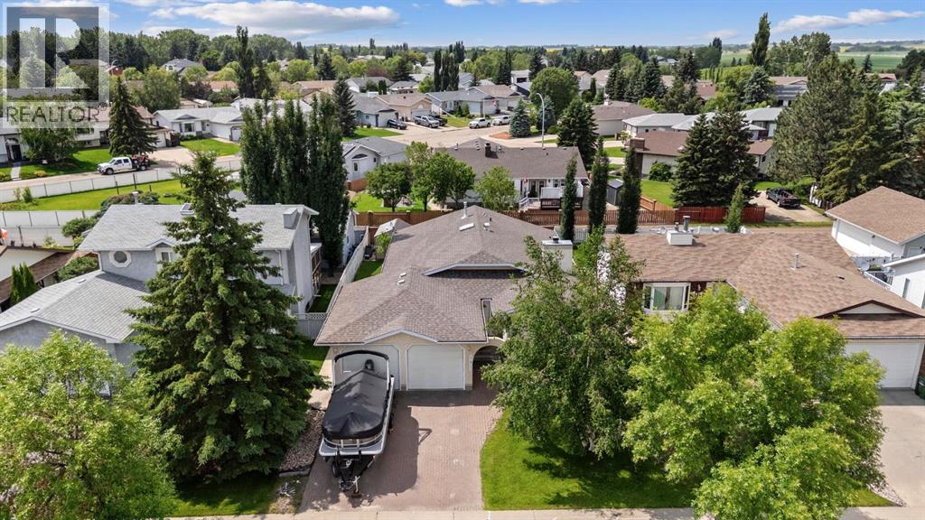 Listing photo – 5412 60 Street, Camrose