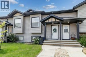 Listing photo – 125 Henderson Crescent, Penhold