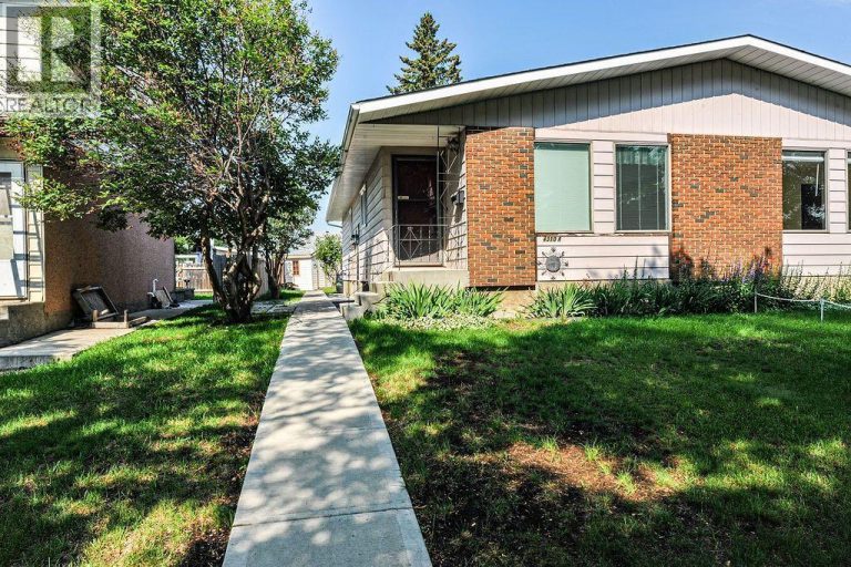 Listing photo – 4310A 65 Street, Camrose