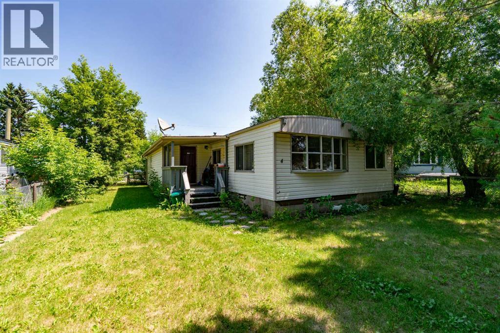 Listing photo – 4 48A Street Close, Alix