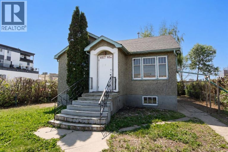 Listing photo – 4917 46 Street, Red Deer