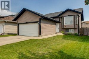 Listing photo – 103 Landry Bend, Red Deer