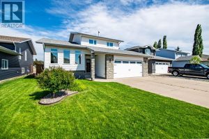 Listing photo – 171 Douglas Avenue, Red Deer
