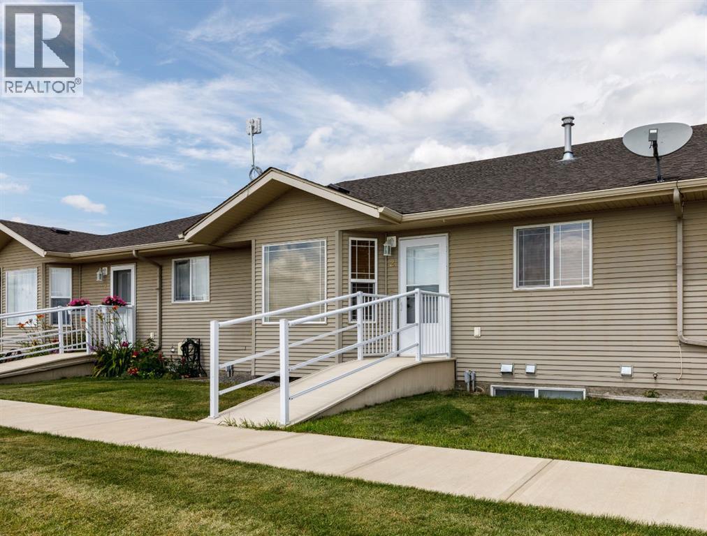 Listing photo – 2, 100 Legacy Lane, Rimbey