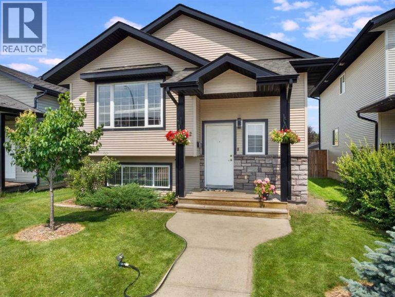 Listing photo – 182 Jaspar Crescent, Red Deer