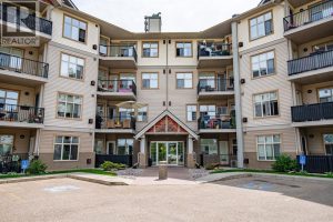 Listing photo – 324, 100 Lakeway Boulevard, Sylvan Lake