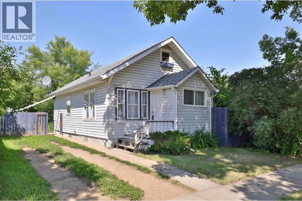 Listing photo – 4910 44 Street, Camrose