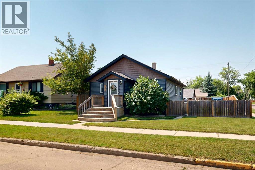 Listing photo – 4820 46 Street, Stettler