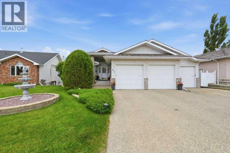 Listing photo – 37 Ashmore Close, Red Deer