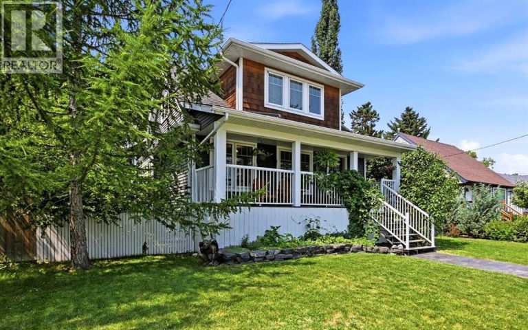 Listing photo – 5808 43 Avenue, Red Deer