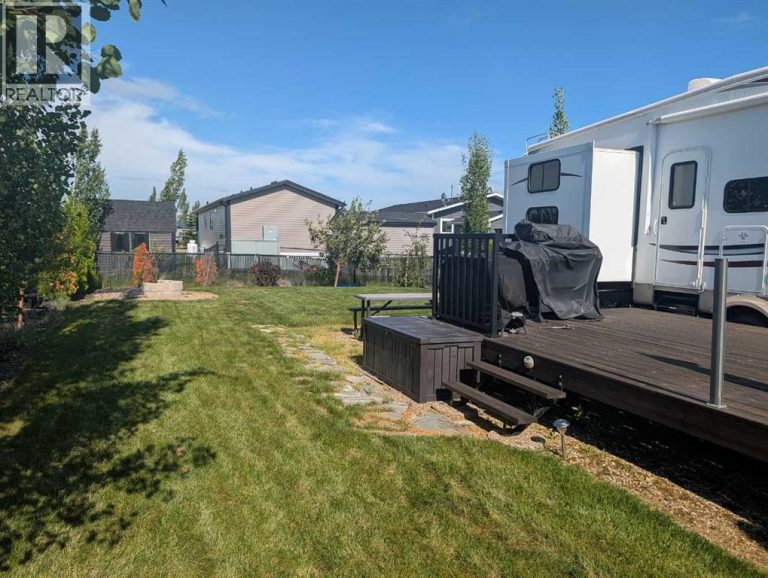 89, 41019 RR 11, Rural Lacombe County