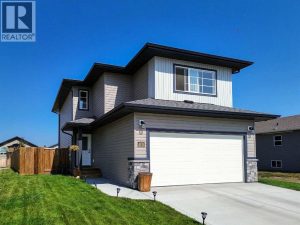 Listing photo – 4414 53 Street, Rocky Mountain House