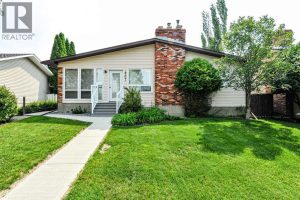 Listing photo – 4207 67 Street, Camrose