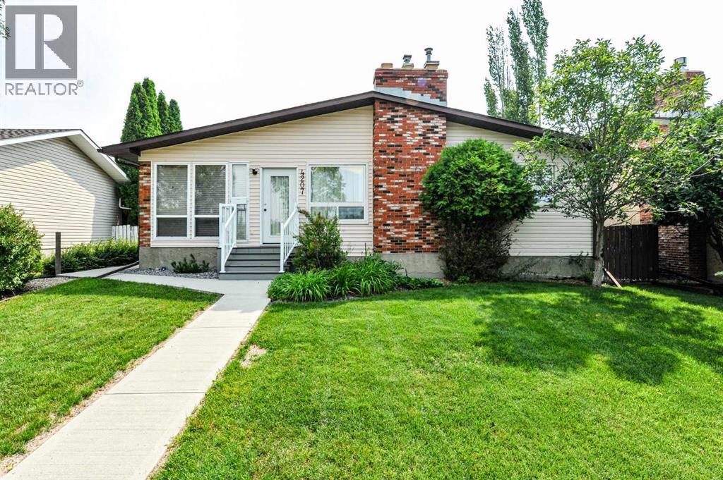 Listing photo – 4207 67 Street, Camrose