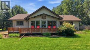 Listing photo – 80 Parkland Drive, Parkland Beach