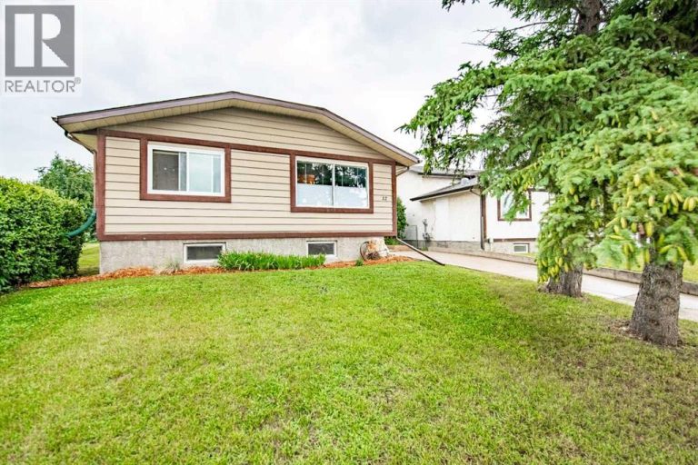 12 Opal Close, Lacombe